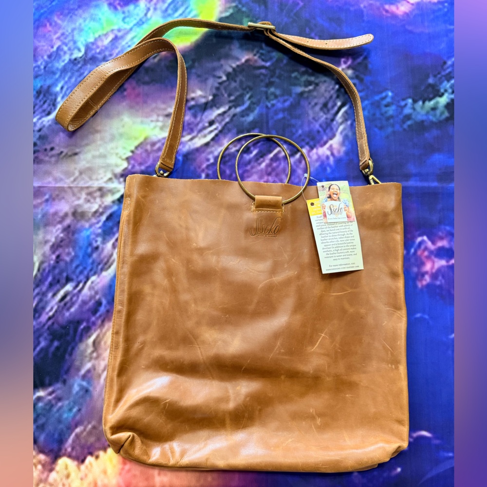 Super 🔥 Deal Sseko Tan Leather Shoulder Bag with Carry Metal Rings 
🤜👜🤛